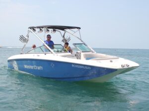 Вейсерфинг за катером MasterCraft Вейсерфинг за катером MasterCraft